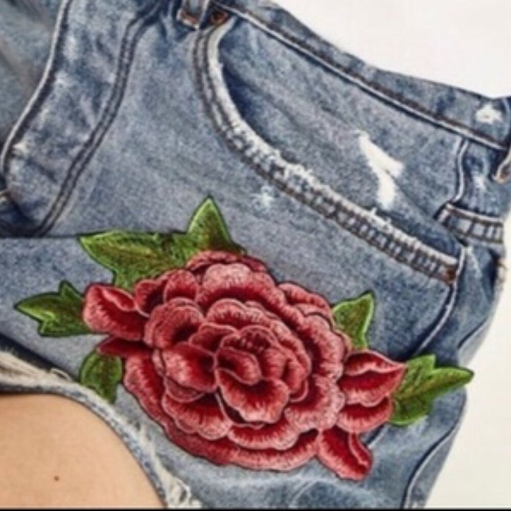 Zara Trafaluc Denimwear Rose Embroidered High Rise Shorts - Picture 16 of 16